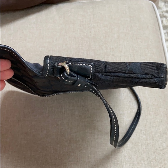 Small black coach bag - Picture 3 of 3